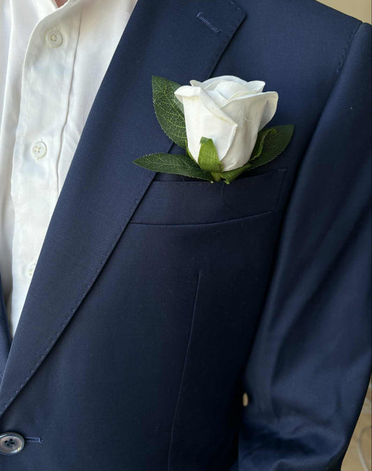 Sophisticated Elegance - Knaphulsblomst