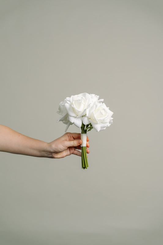 Sophisticated Elegance - Brudepigesbuket